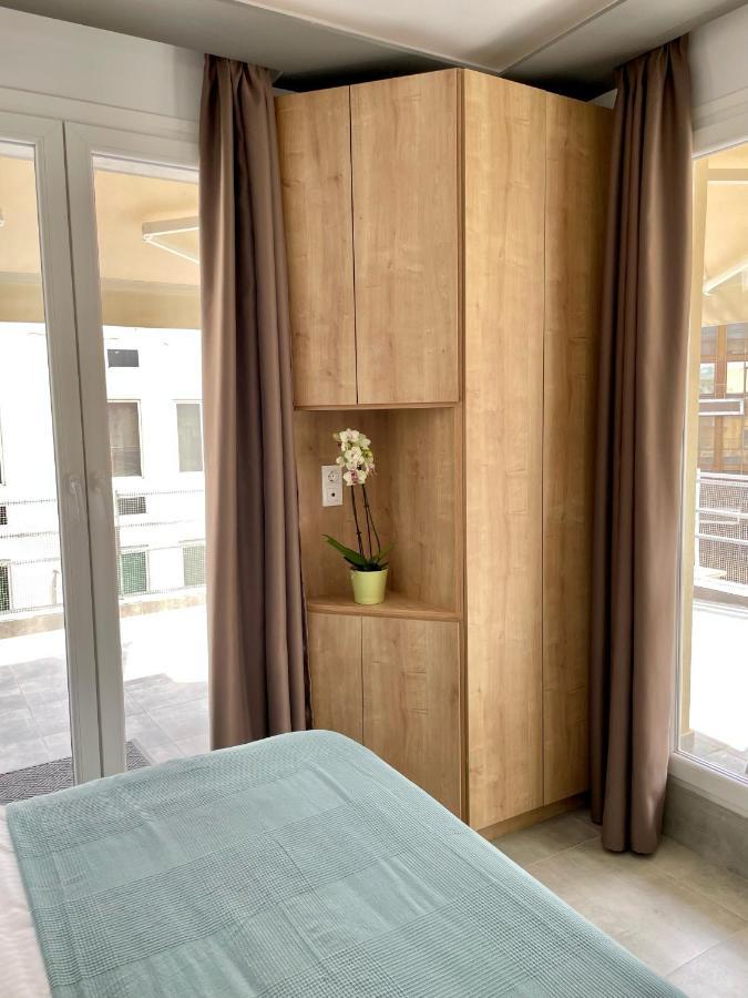 Domus City Apartment With Wonderful Balcony 테살로니키 외부 사진
